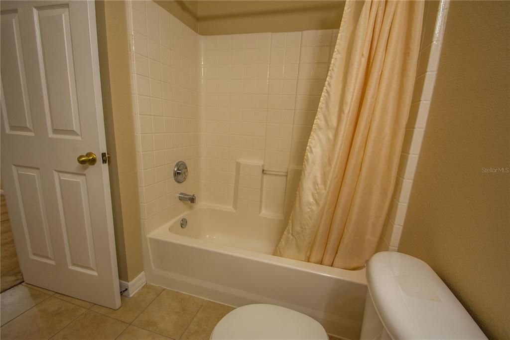 В аренду: $2,650 (5 спален, 4 ванн, 2396 Квадратных фут)
