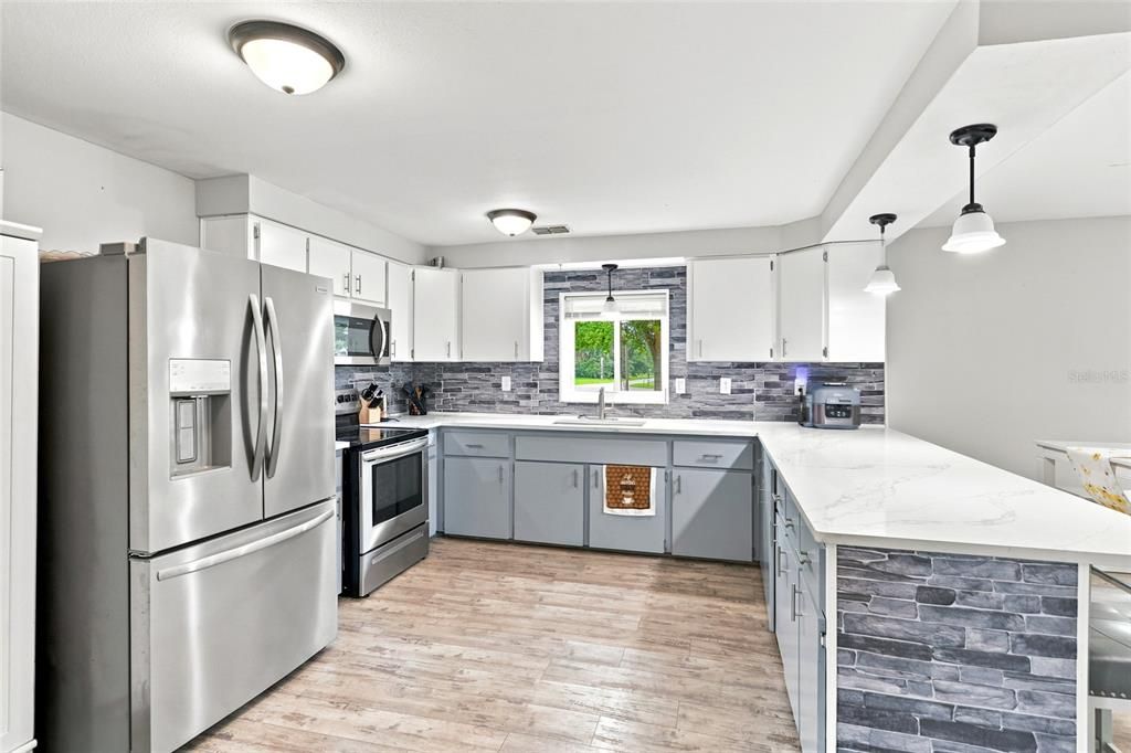 En Venta: $496,997 (4 camas, 2 baños, 2476 Pies cuadrados)