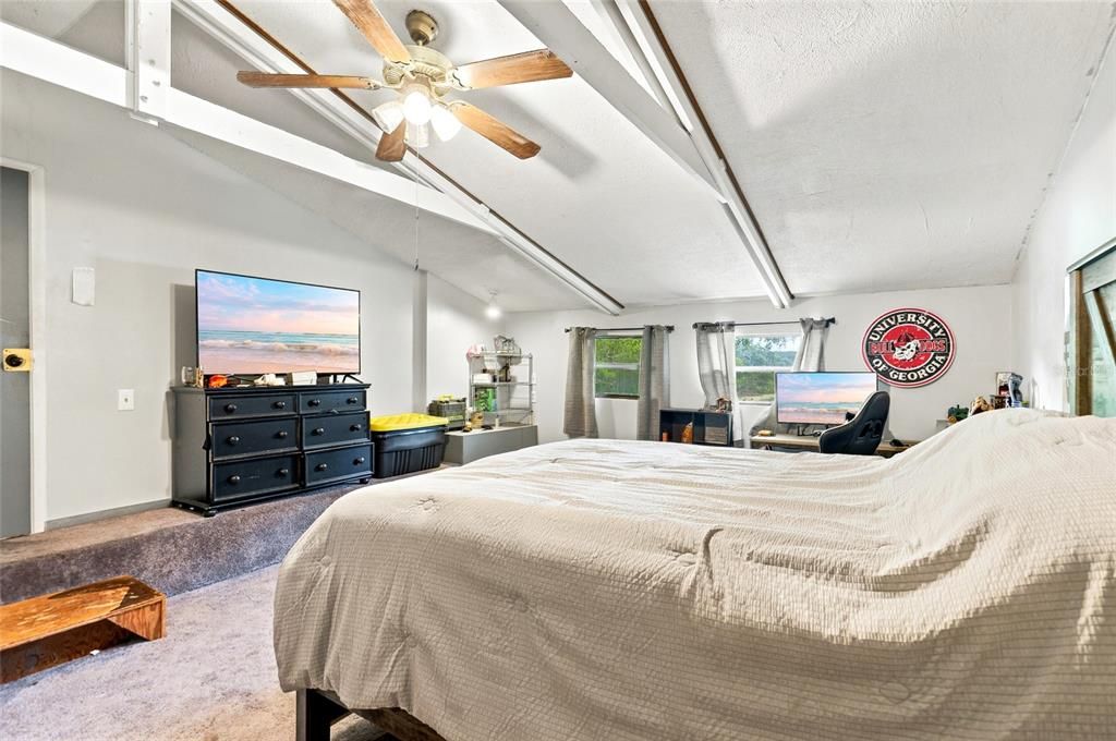 En Venta: $496,997 (4 camas, 2 baños, 2476 Pies cuadrados)