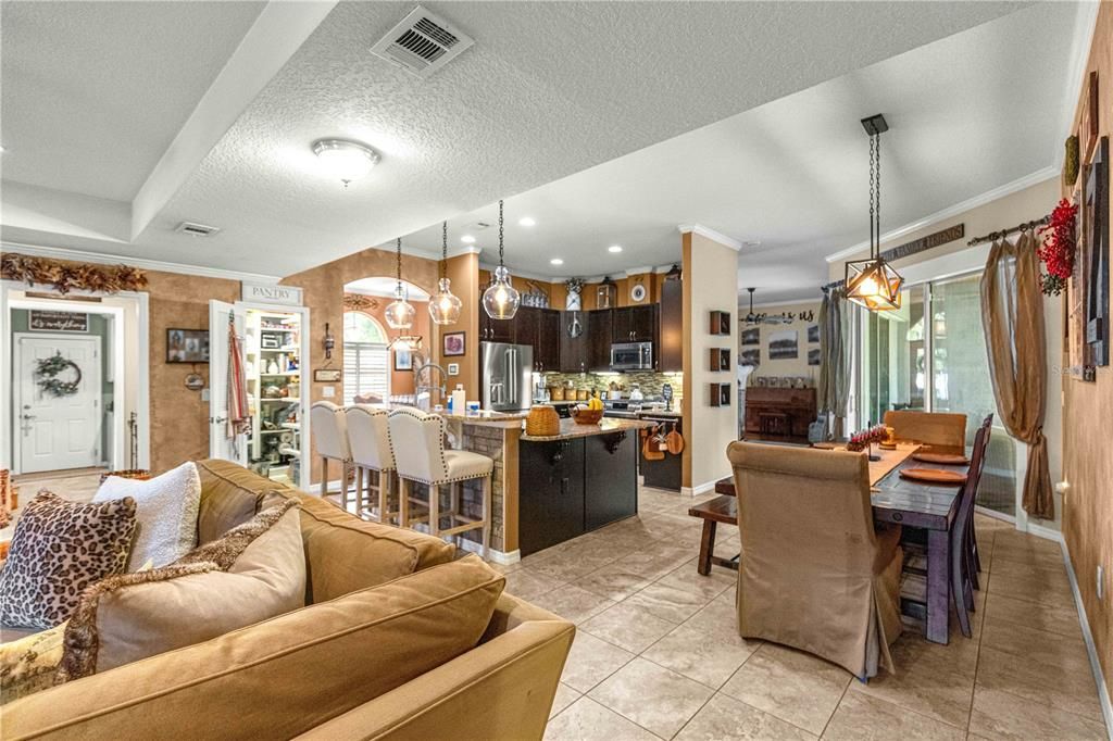 For Sale: $595,000 (4 beds, 3 baths, 3006 Square Feet)