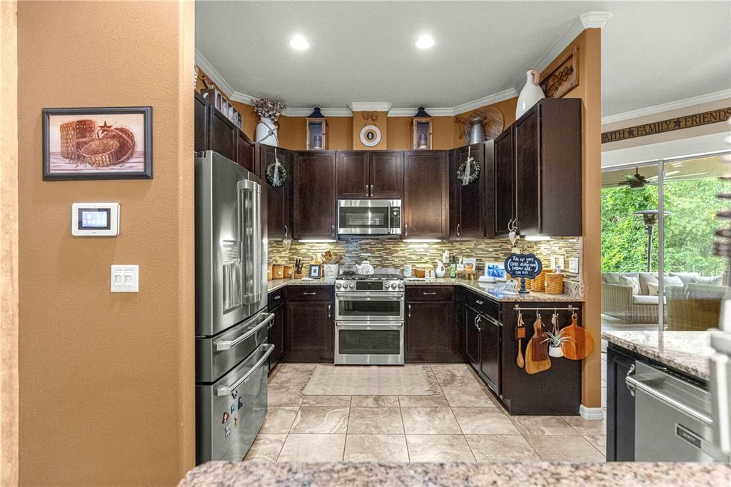 For Sale: $595,000 (4 beds, 3 baths, 3006 Square Feet)