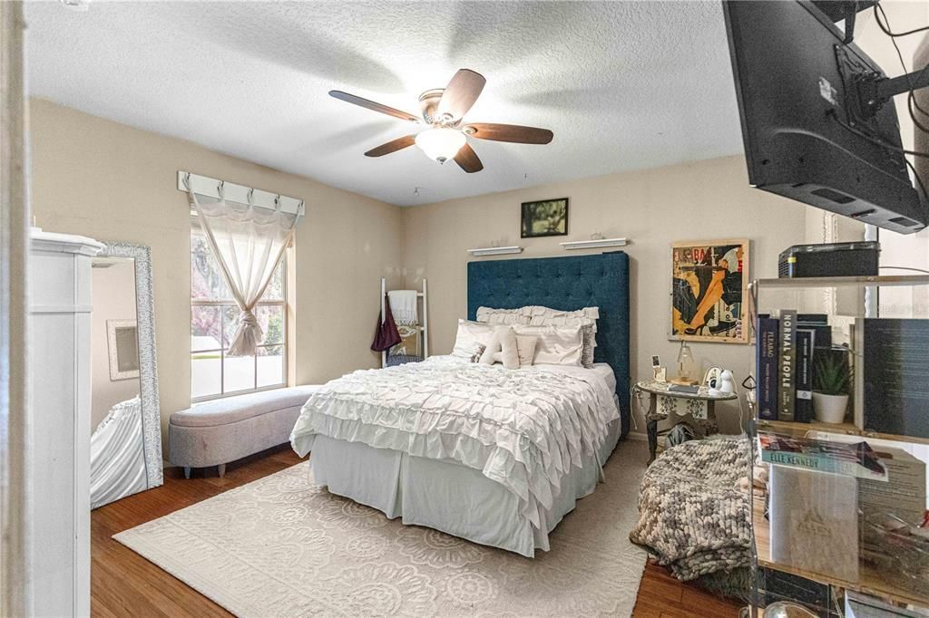 For Sale: $595,000 (4 beds, 3 baths, 3006 Square Feet)