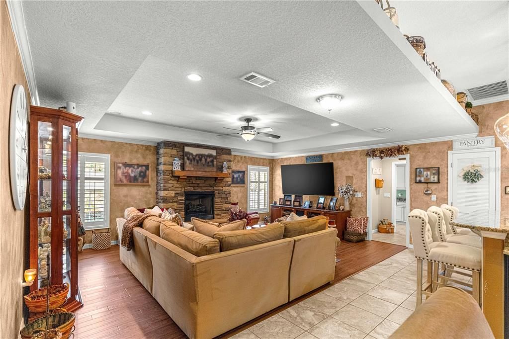 For Sale: $595,000 (4 beds, 3 baths, 3006 Square Feet)