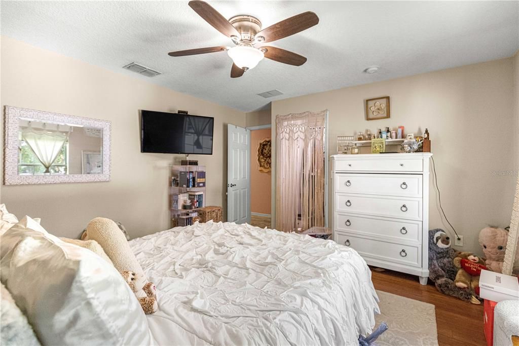 For Sale: $595,000 (4 beds, 3 baths, 3006 Square Feet)