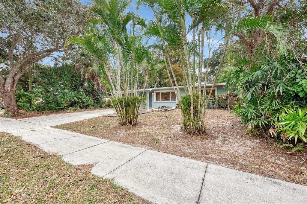 En Venta: $359,000 (2 camas, 1 baños, 888 Pies cuadrados)