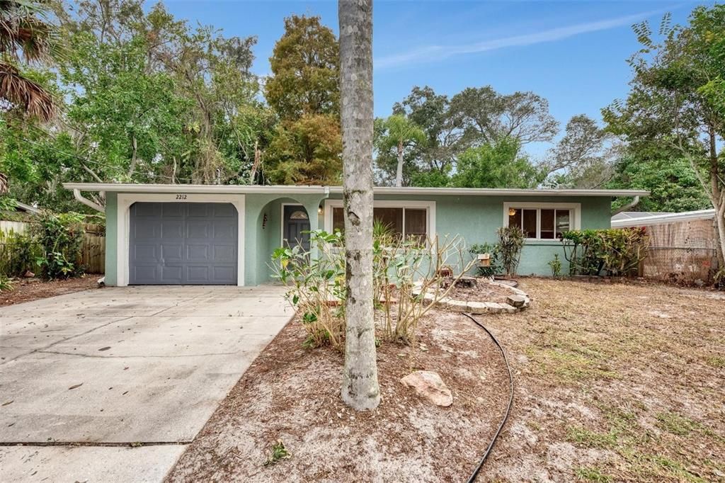 En Venta: $359,000 (2 camas, 1 baños, 888 Pies cuadrados)
