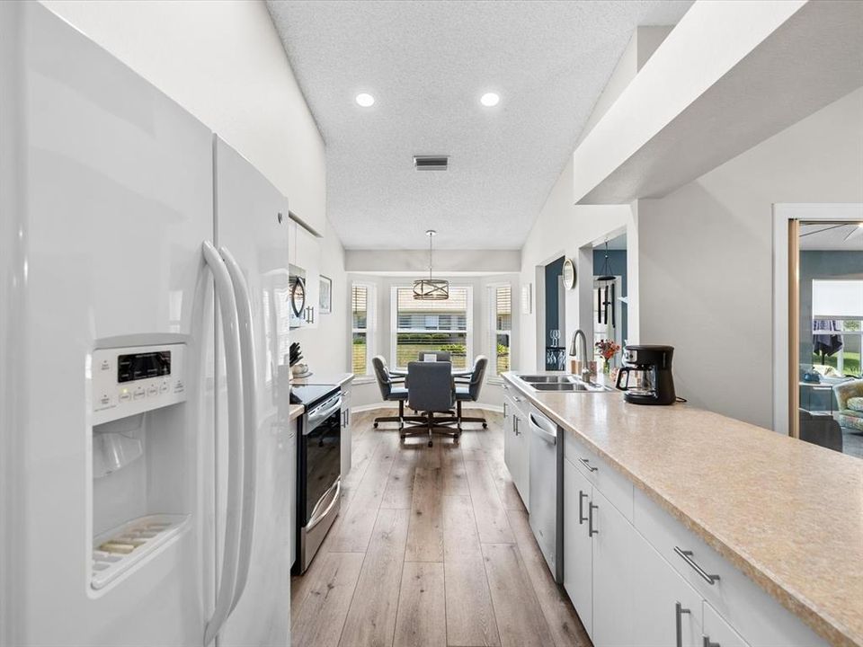 En Venta: $274,900 (2 camas, 2 baños, 1802 Pies cuadrados)