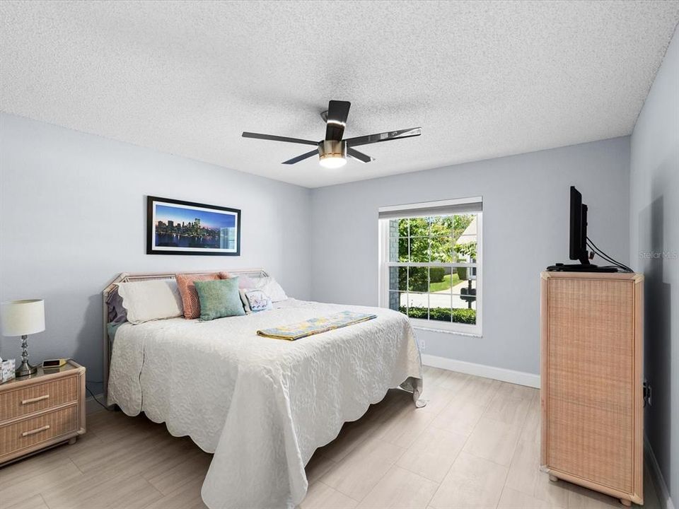 En Venta: $274,900 (2 camas, 2 baños, 1802 Pies cuadrados)