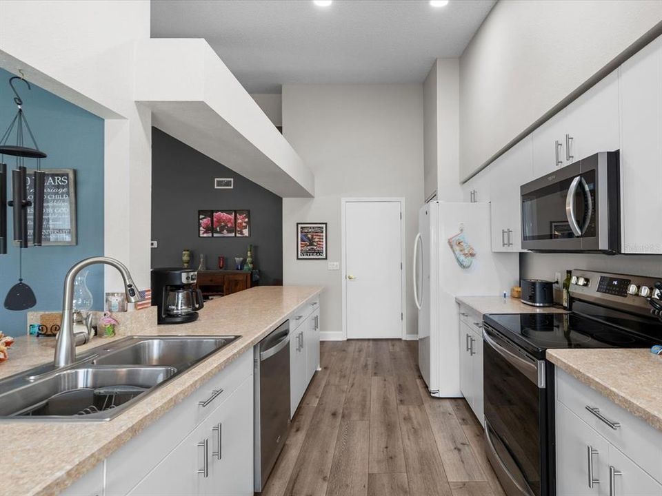 En Venta: $274,900 (2 camas, 2 baños, 1802 Pies cuadrados)
