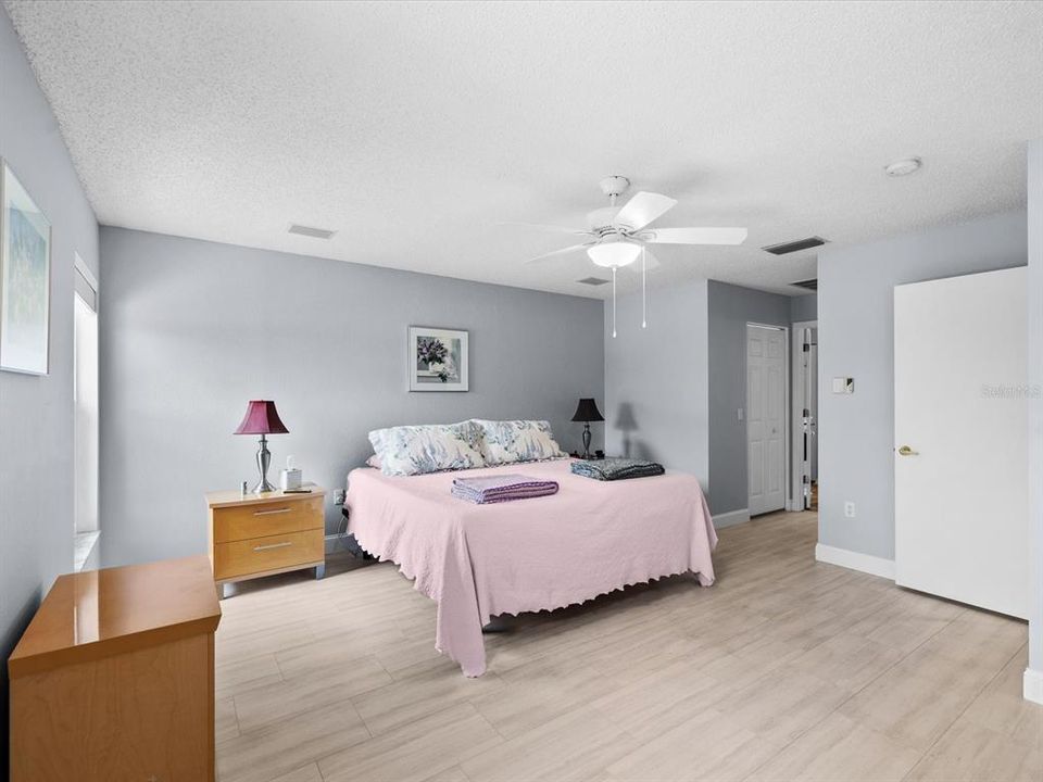 En Venta: $274,900 (2 camas, 2 baños, 1802 Pies cuadrados)