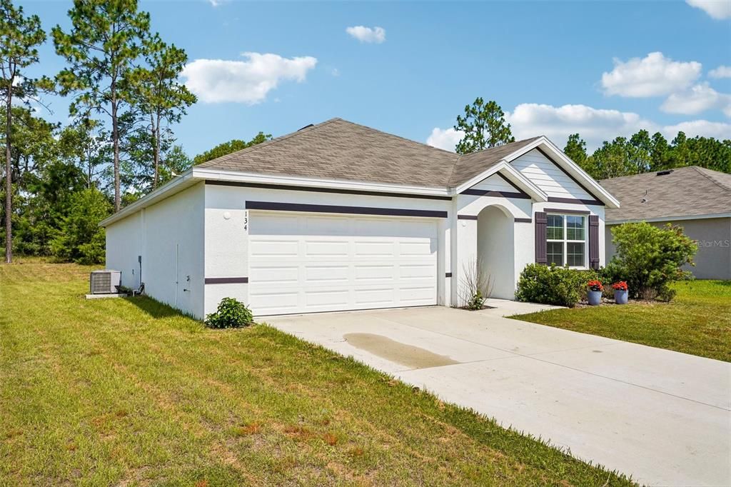 For Sale: $250,000 (3 beds, 2 baths, 1670 Square Feet)