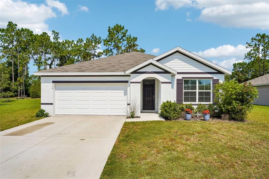 For Sale: $250,000 (3 beds, 2 baths, 1670 Square Feet)