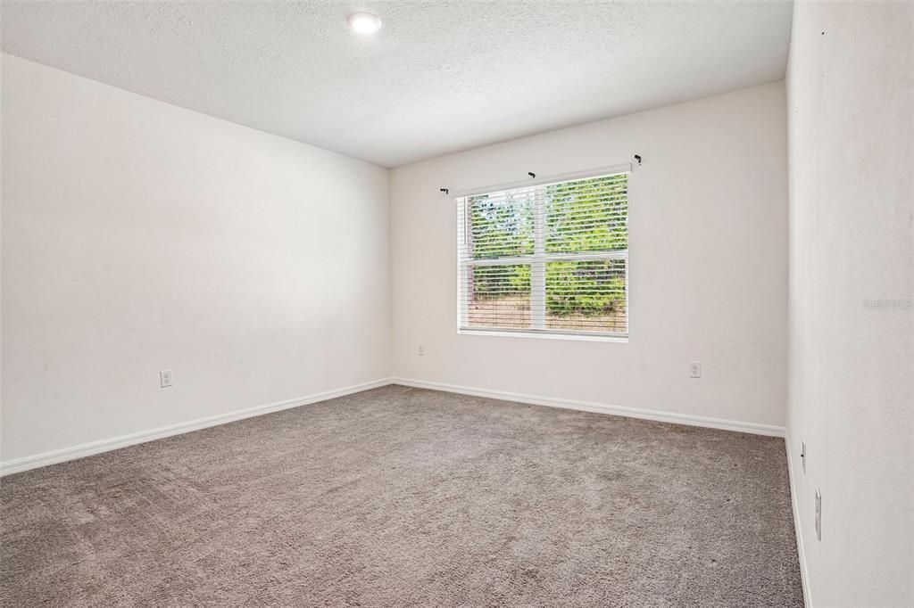 For Sale: $250,000 (3 beds, 2 baths, 1670 Square Feet)