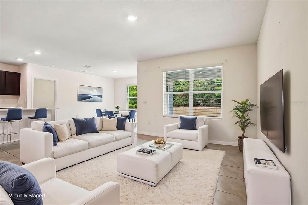 For Sale: $250,000 (3 beds, 2 baths, 1670 Square Feet)