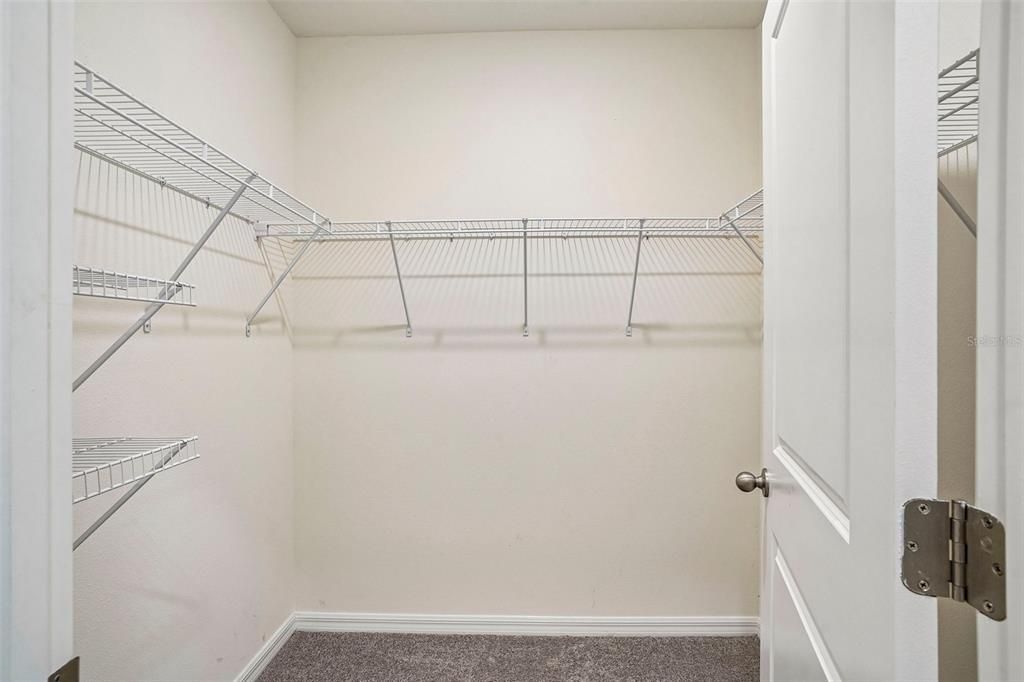 For Sale: $250,000 (3 beds, 2 baths, 1670 Square Feet)