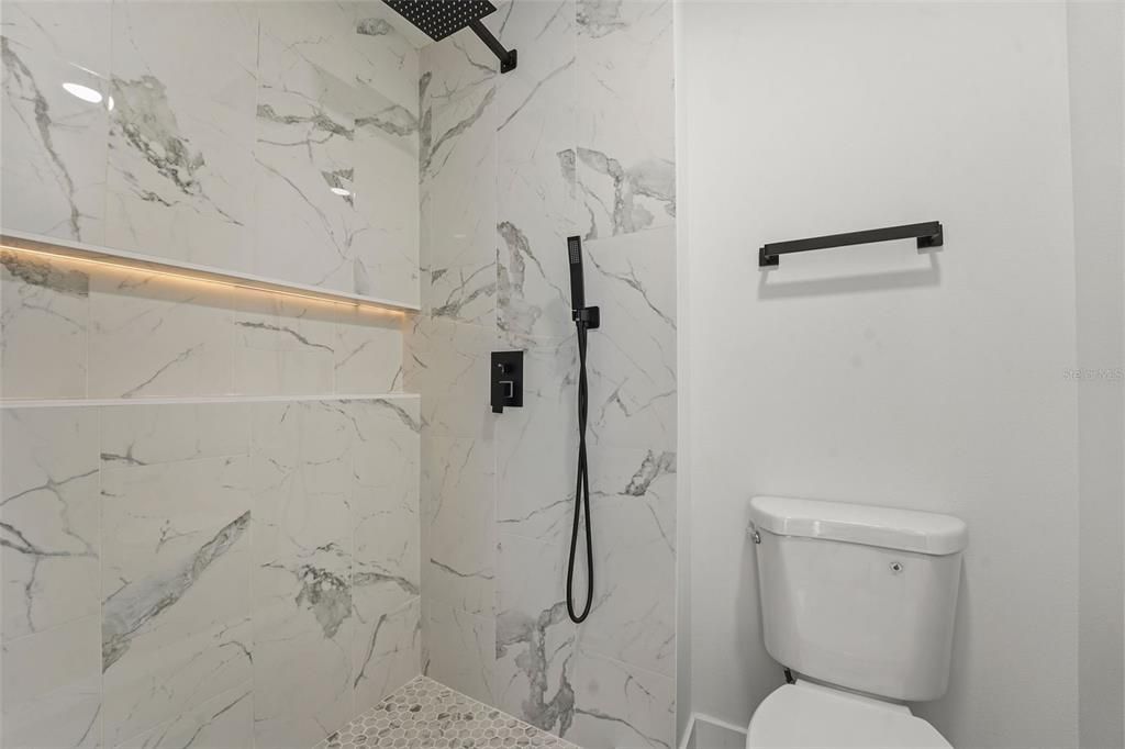 На продажу: $389,900 (4 спален, 3 ванн, 3160 Квадратных фут)