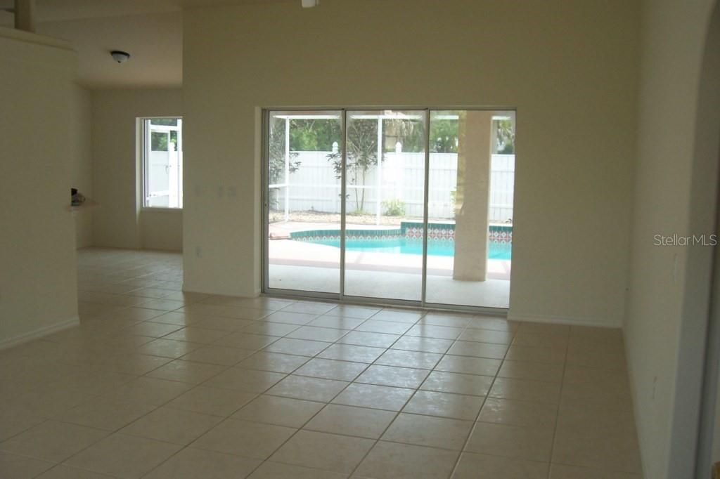 For Rent: $2,300 (3 beds, 2 baths, 1628 Square Feet)