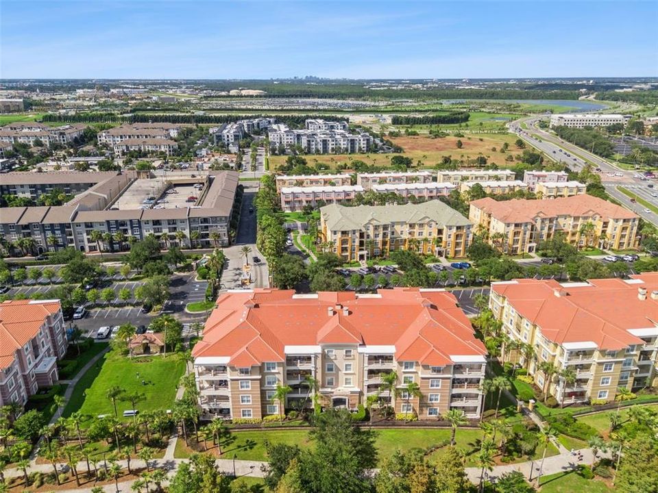 En Venta: $649,900 (3 camas, 2 baños, 2001 Pies cuadrados)