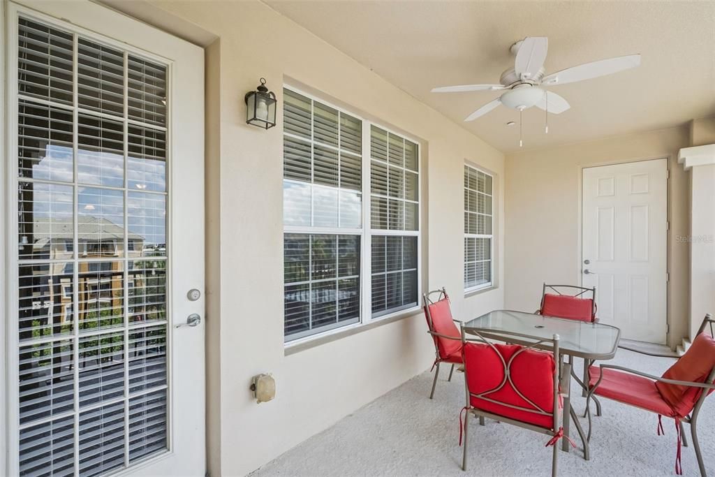 En Venta: $649,900 (3 camas, 2 baños, 2001 Pies cuadrados)