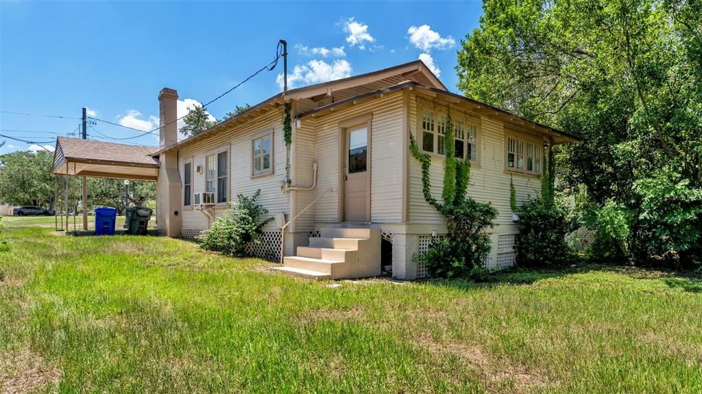 На продажу: $245,000 (2 спален, 2 ванн, 885 Квадратных фут)