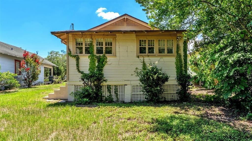 На продажу: $245,000 (2 спален, 2 ванн, 885 Квадратных фут)