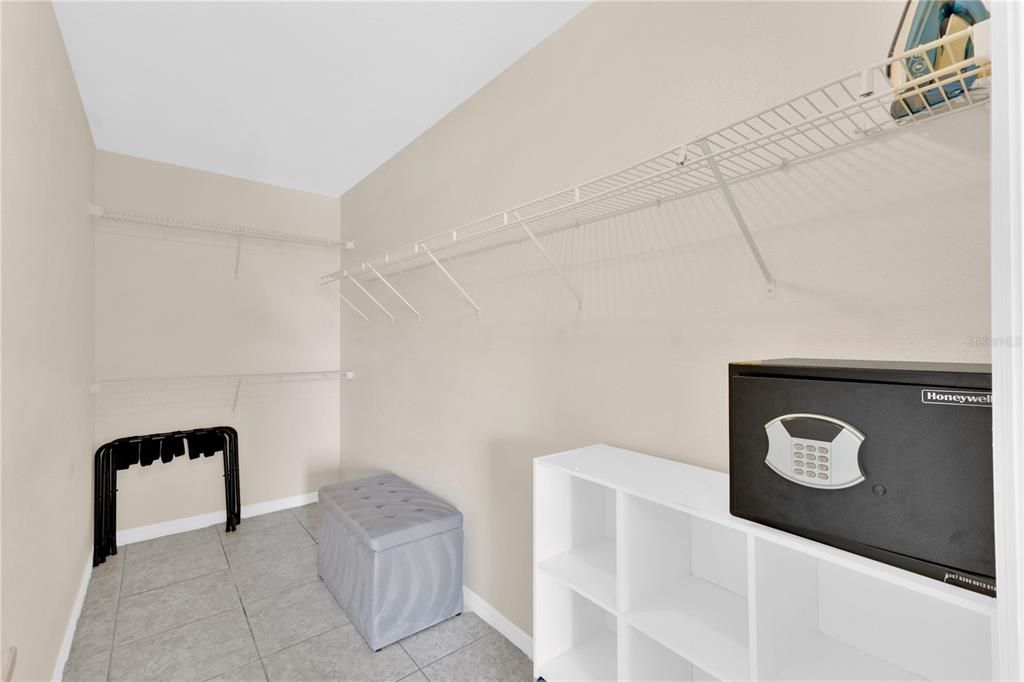 В аренду: $2,350 (3 спален, 2 ванн, 1496 Квадратных фут)