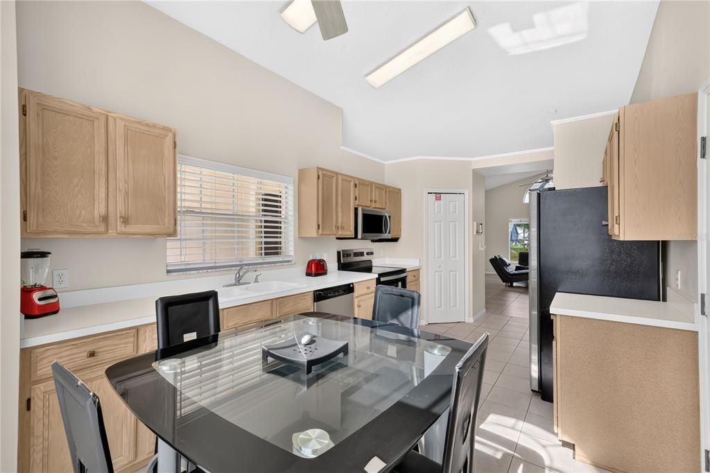 В аренду: $2,350 (3 спален, 2 ванн, 1496 Квадратных фут)