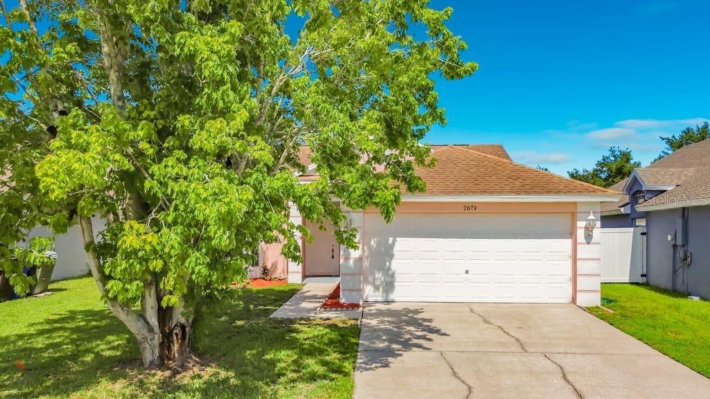 На продажу: $349,900 (3 спален, 2 ванн, 1688 Квадратных фут)