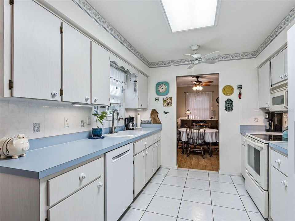 En Venta: $249,500 (2 camas, 2 baños, 1438 Pies cuadrados)