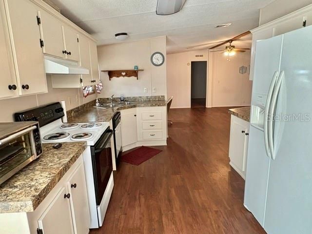 En Venta: $209,900 (2 camas, 2 baños, 1215 Pies cuadrados)