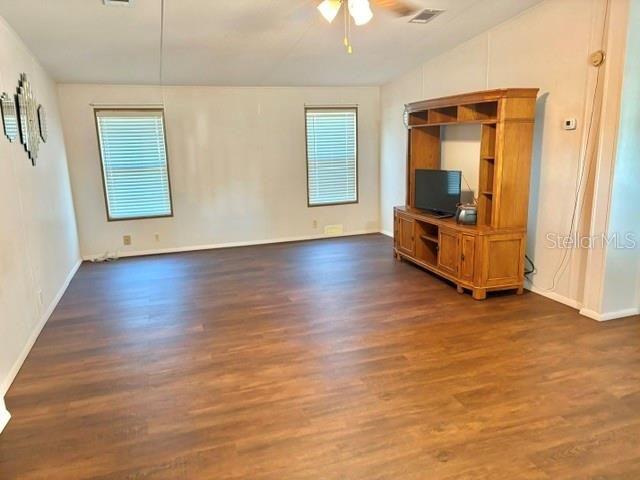 En Venta: $209,900 (2 camas, 2 baños, 1215 Pies cuadrados)