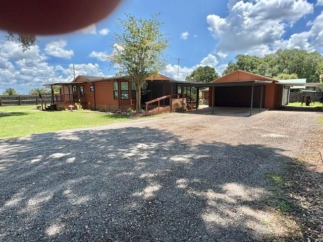 Active With Contract: $204,900 (2 beds, 2 baths, 1215 Square Feet)