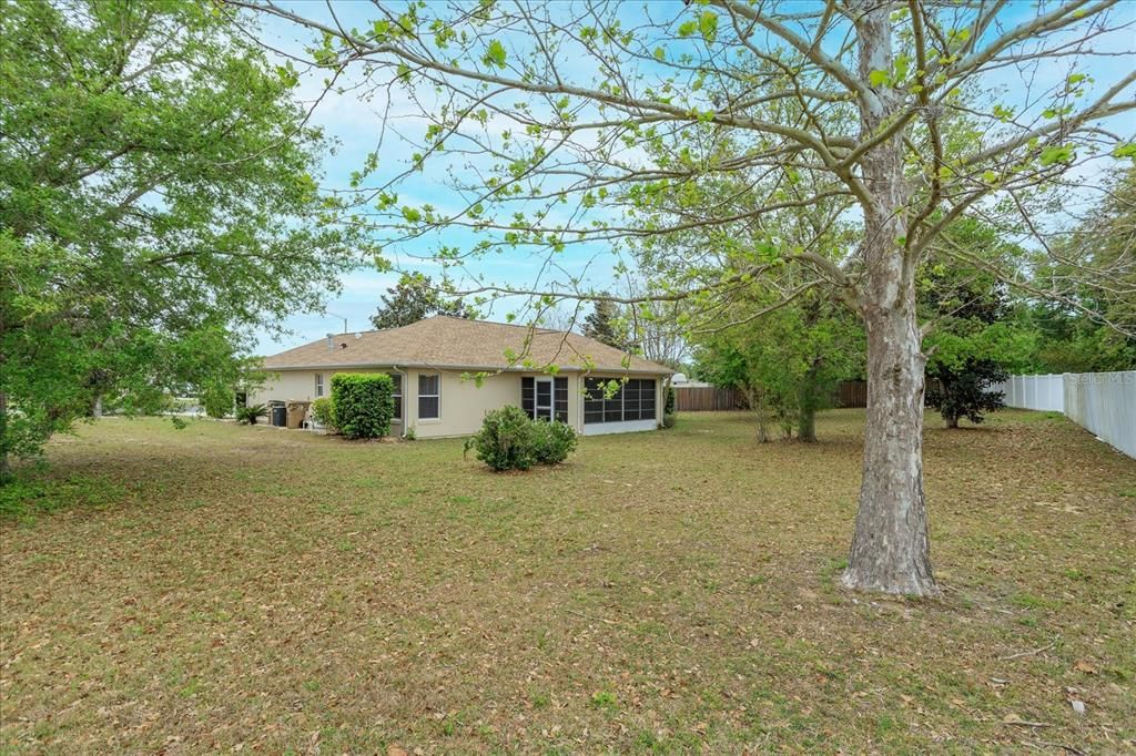 For Rent: $2,250 (3 beds, 2 baths, 1482 Square Feet)