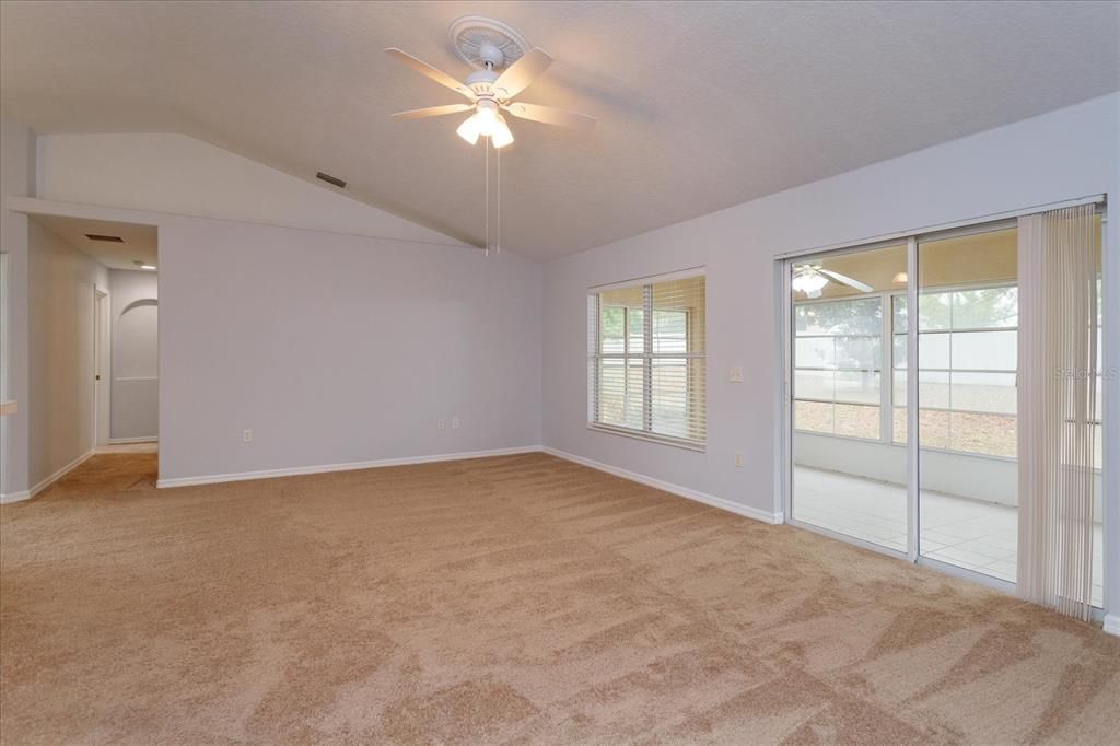 For Rent: $2,250 (3 beds, 2 baths, 1482 Square Feet)