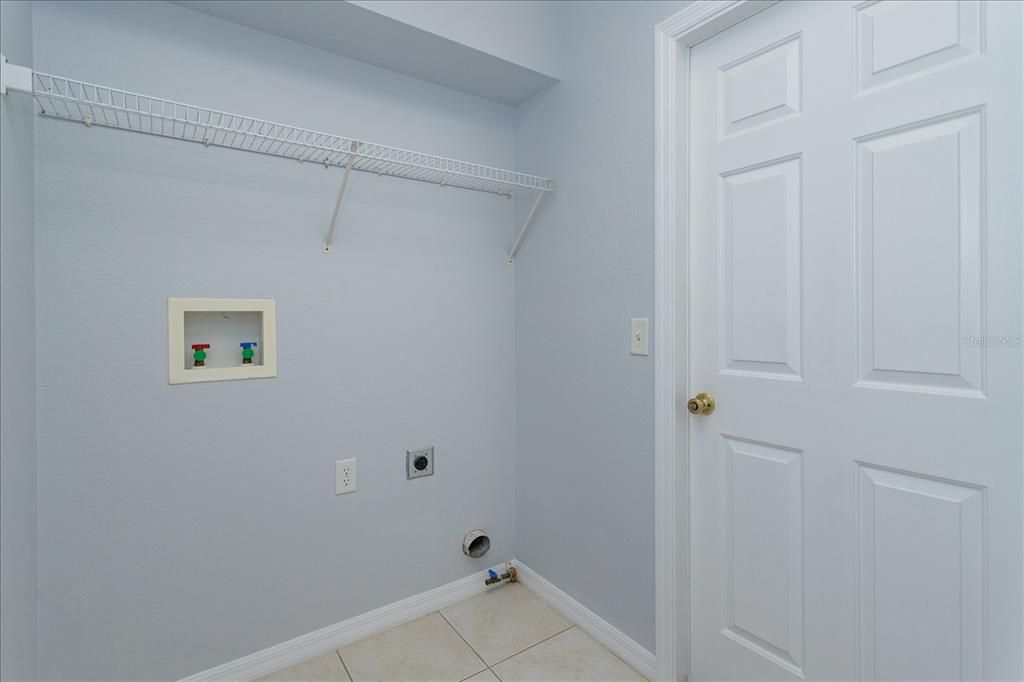 For Rent: $2,250 (3 beds, 2 baths, 1482 Square Feet)