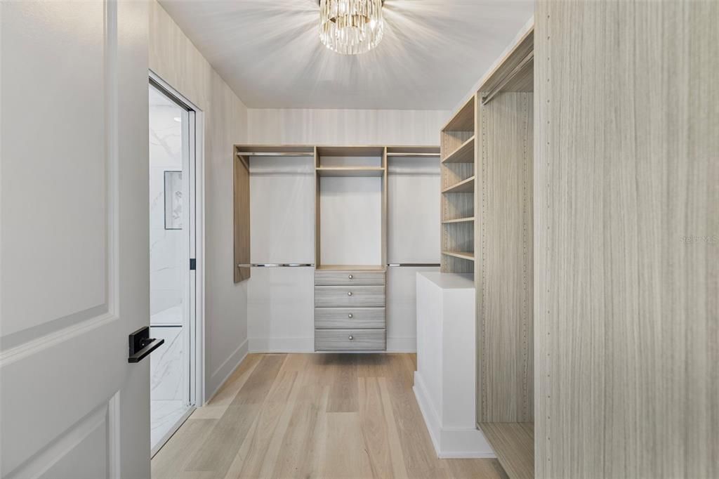 На продажу: $869,999 (3 спален, 2 ванн, 2340 Квадратных фут)