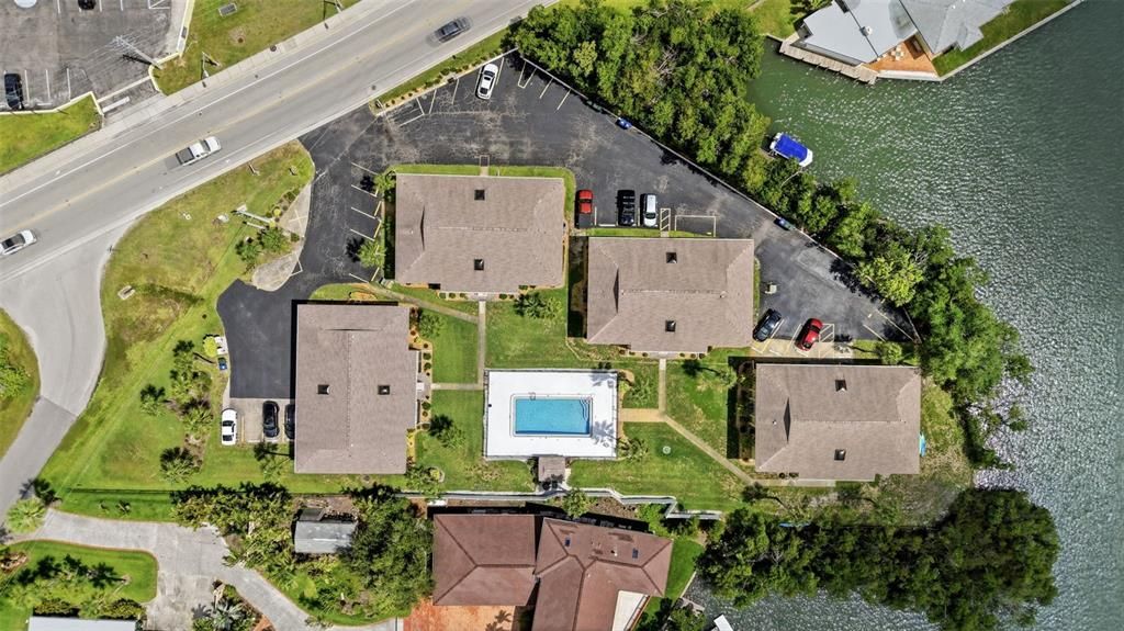 На продажу: $430,000 (2 спален, 2 ванн, 1067 Квадратных фут)