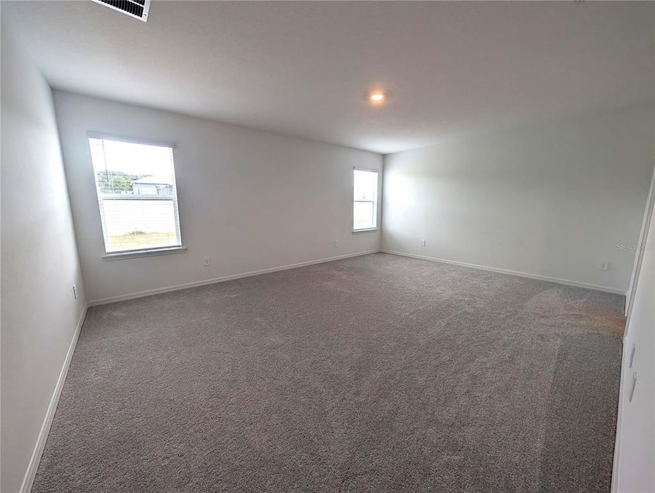 В аренду: $3,300 (5 спален, 2 ванн, 2896 Квадратных фут)