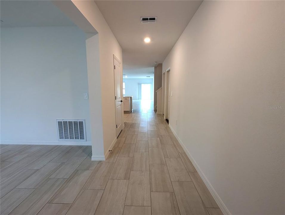 В аренду: $3,300 (5 спален, 2 ванн, 2896 Квадратных фут)