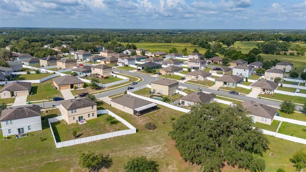 На продажу: $334,900 (3 спален, 2 ванн, 1675 Квадратных фут)
