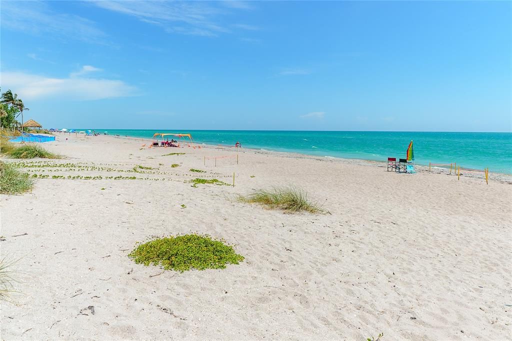 For Sale: $575,000 (2 beds, 2 baths, 1237 Square Feet)