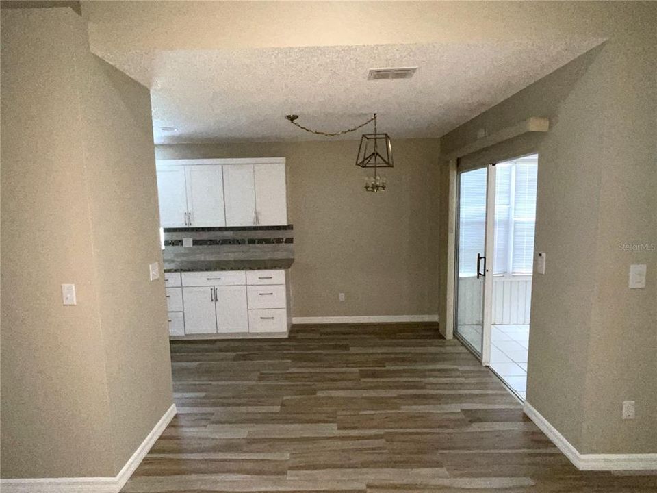 В аренду: $2,300 (2 спален, 2 ванн, 1559 Квадратных фут)