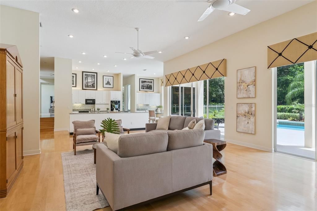 En Venta: $1,490,000 (4 camas, 3 baños, 5636 Pies cuadrados)