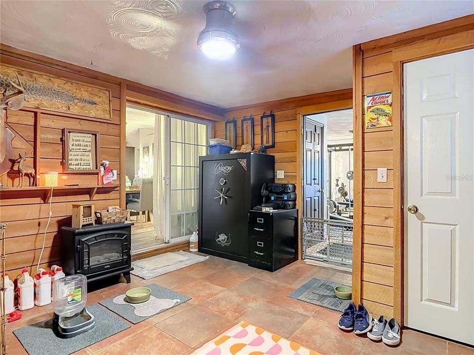 En Venta: $350,000 (4 camas, 3 baños, 2356 Pies cuadrados)