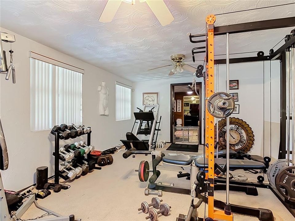 En Venta: $350,000 (4 camas, 3 baños, 2356 Pies cuadrados)