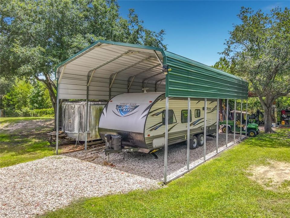 En Venta: $350,000 (4 camas, 3 baños, 2356 Pies cuadrados)