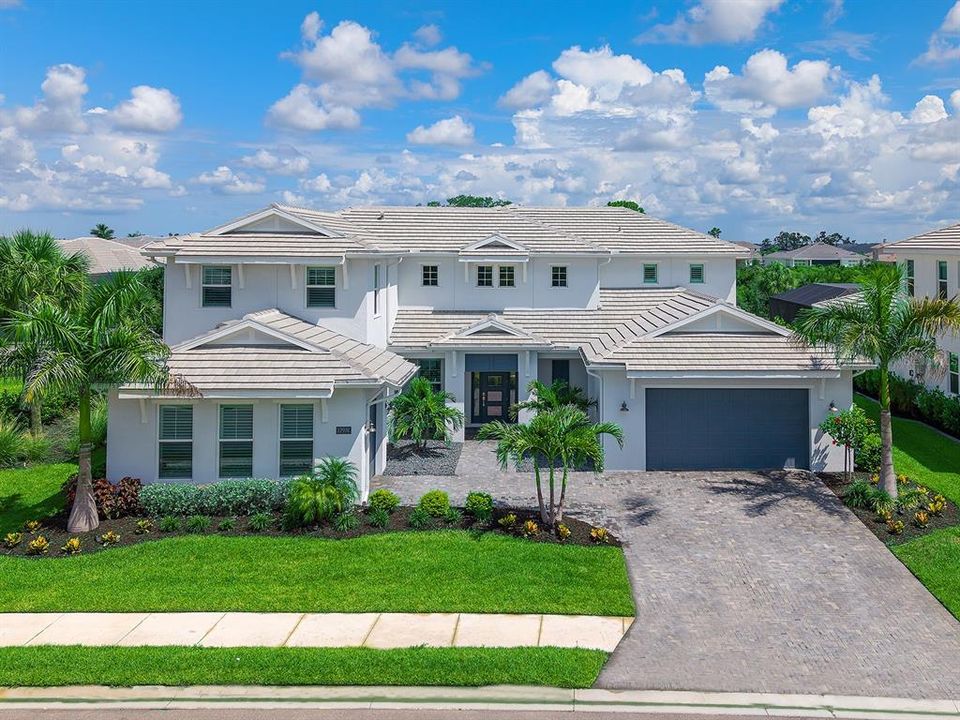 En Venta: $2,199,000 (4 camas, 5 baños, 4803 Pies cuadrados)