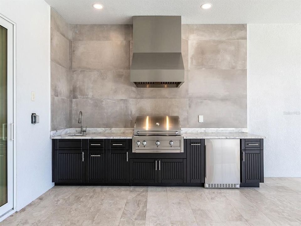 En Venta: $2,199,000 (4 camas, 5 baños, 4803 Pies cuadrados)