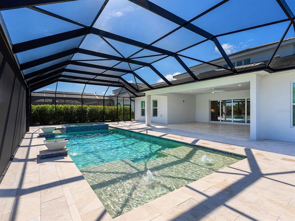 En Venta: $2,199,000 (4 camas, 5 baños, 4803 Pies cuadrados)