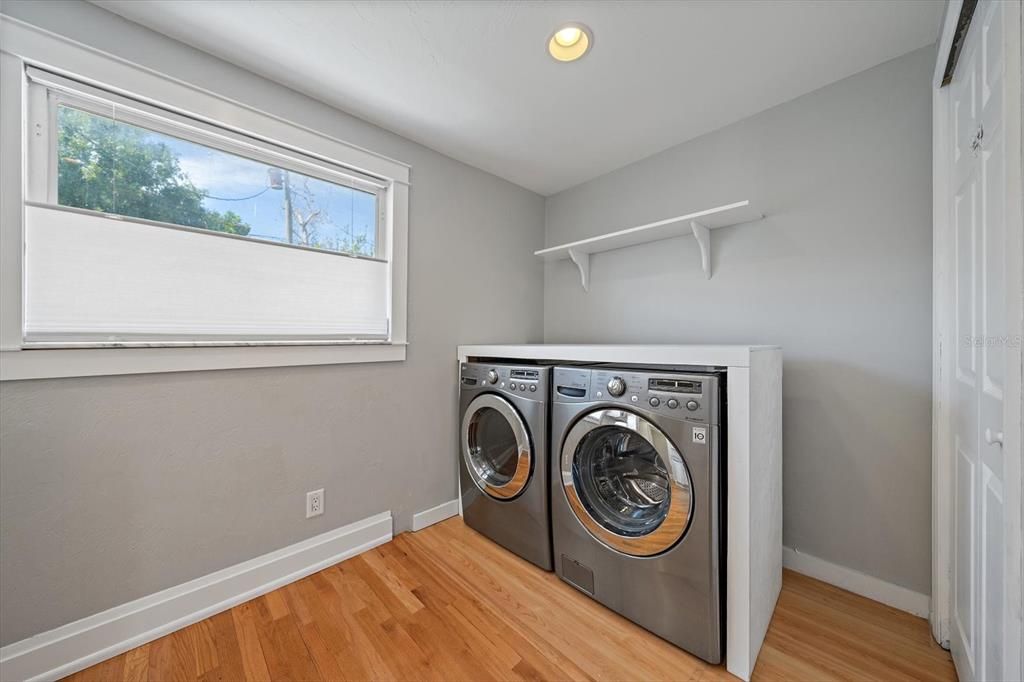 En Venta: $539,000 (2 camas, 2 baños, 1640 Pies cuadrados)